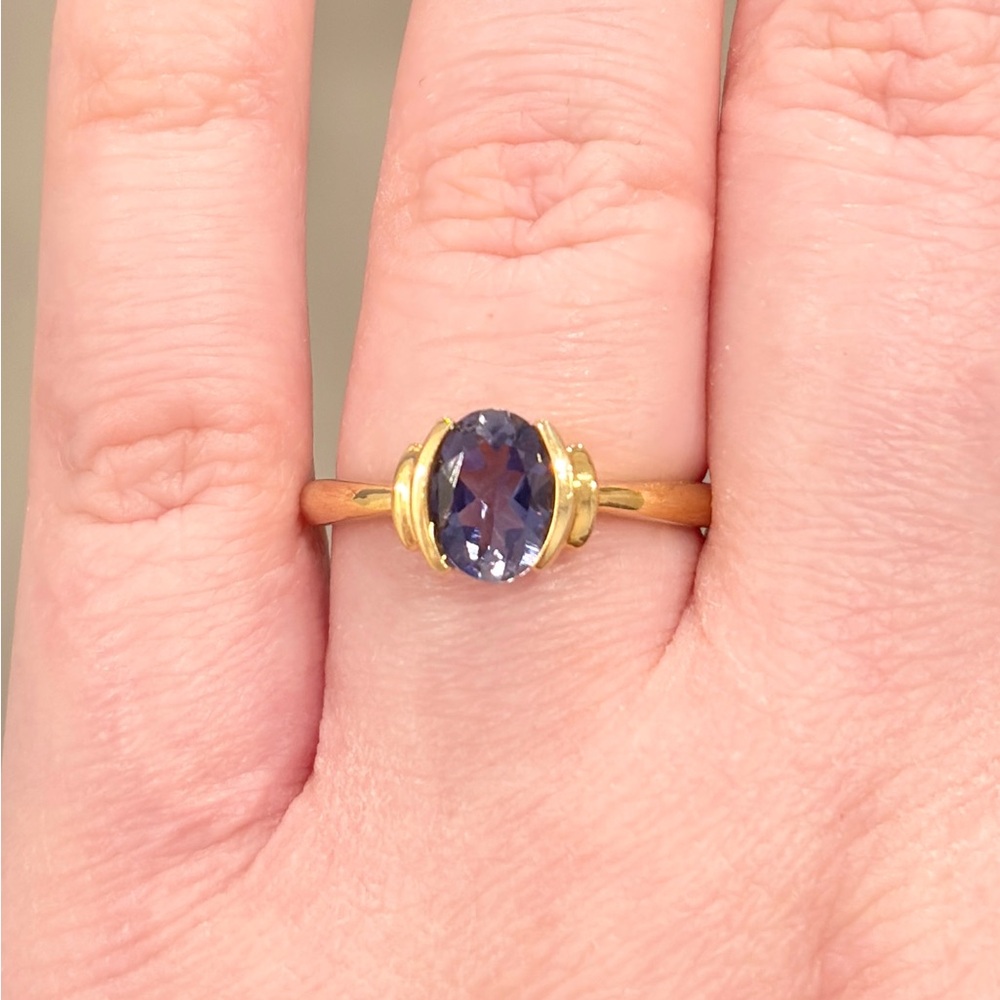 18K Iolite Ring, Natural Violet Oval Cut, Size 8.25, Yellow Gold, Solitaire - Picture 7 of 17
